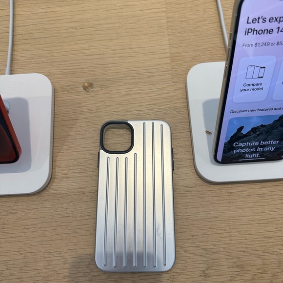 Rimowa inspired iphone 11 case - Picture 1 of 2